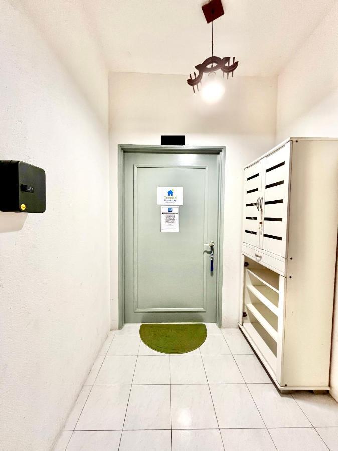 Tropika Homestay Bangi With 3 Bedrooms Kajang Extérieur photo